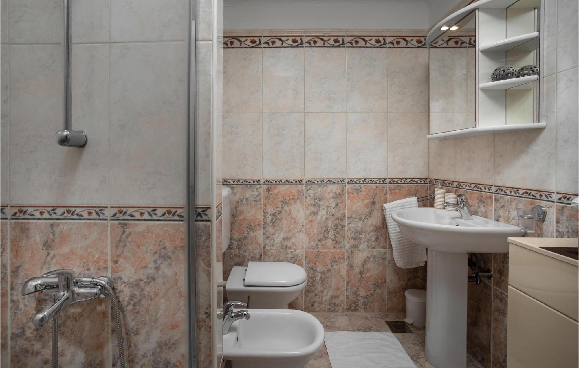 Nice Home In Jadranovo With Outdoor Swimming Pool Luaran gambar